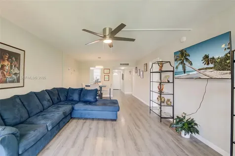 2999 NW 48th Avenue Lauderdale Lakes FL 33313