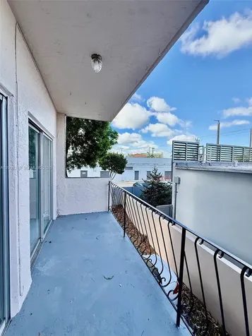 1950 W 54th Street Hialeah FL 33012