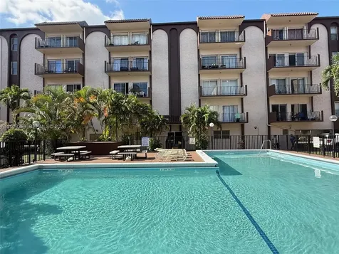 1950 W 54th Street Hialeah FL 33012