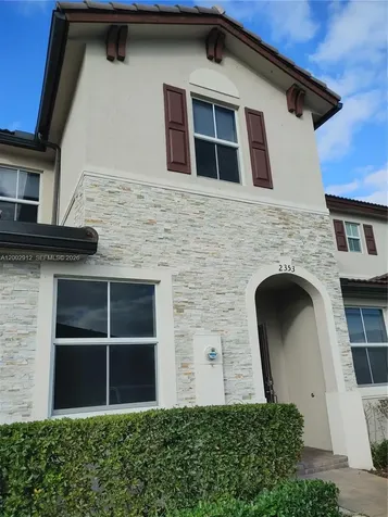 2353 NW 122nd Terrace Miami FL 33167