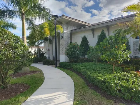 2353 NW 122nd Terrace Miami FL 33167