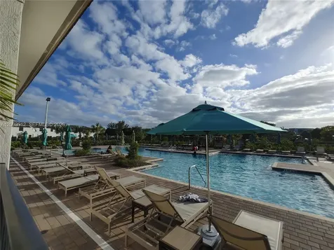 2353 NW 122nd Terrace Miami FL 33167