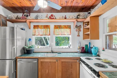 140 Tavern Drive Tavernier FL 33070