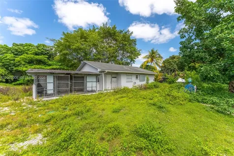 12445 SW 46th Street Miami FL 33175