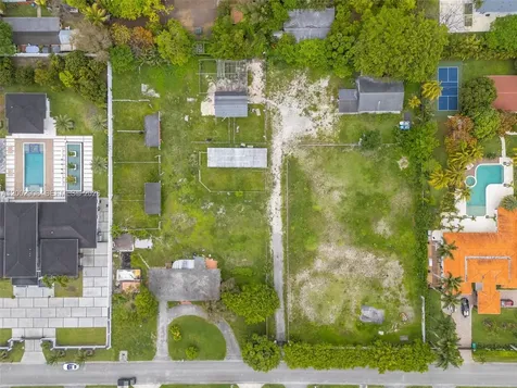 12445 SW 46th Street Miami FL 33175