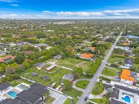 12445 SW 46th Street Miami FL 33175