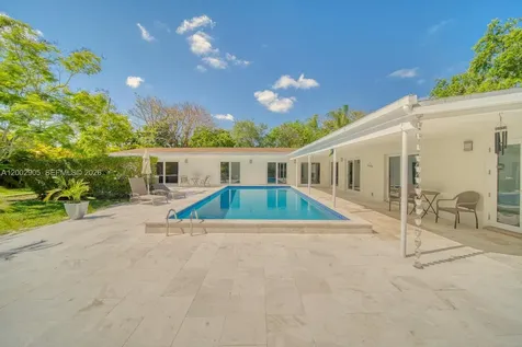 13700 SW 74th Court Palmetto Bay FL 33158