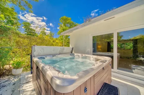 13700 SW 74th Court Palmetto Bay FL 33158