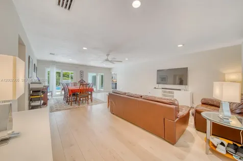 13700 SW 74th Court Palmetto Bay FL 33158