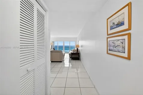 6767 Collins Avenue Miami Beach FL 33141