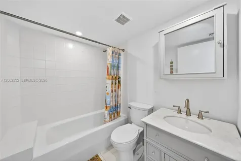 6767 Collins Avenue Miami Beach FL 33141