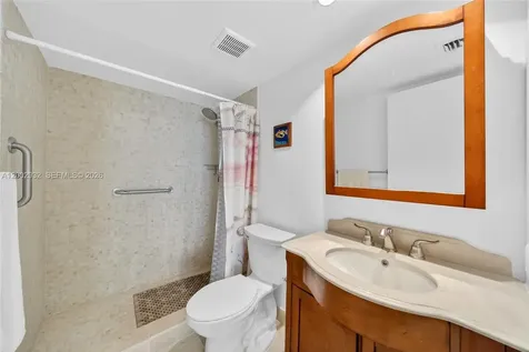 6767 Collins Avenue Miami Beach FL 33141