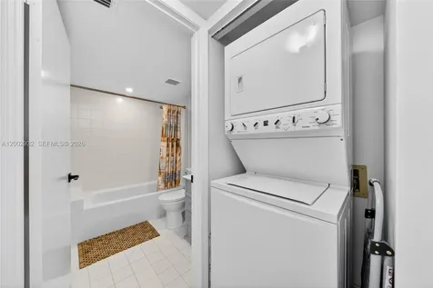 6767 Collins Avenue Miami Beach FL 33141