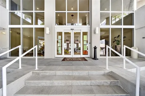 6767 Collins Avenue Miami Beach FL 33141