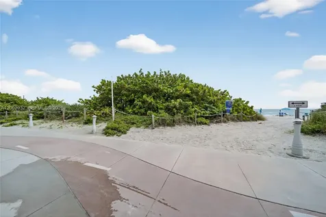 6767 Collins Avenue Miami Beach FL 33141