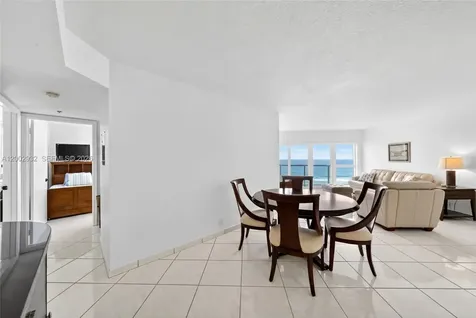 6767 Collins Avenue Miami Beach FL 33141