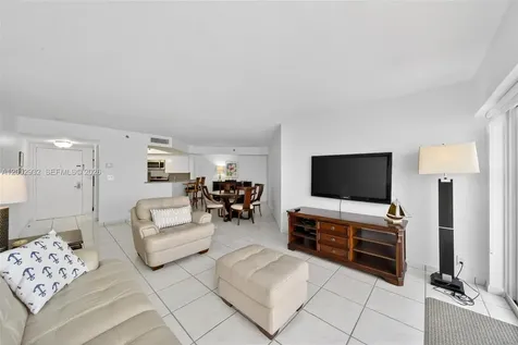6767 Collins Avenue Miami Beach FL 33141