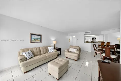 6767 Collins Avenue Miami Beach FL 33141