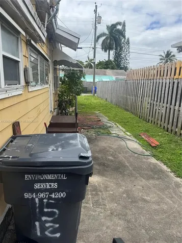 1512 N 23rd Avenue Hollywood FL 33020
