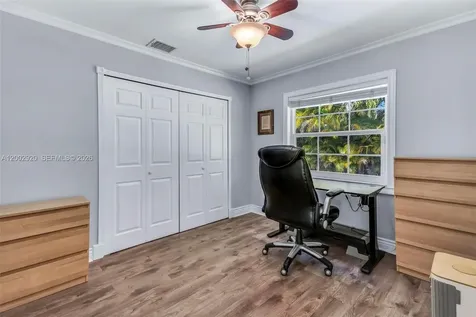 13721 Oak Ridge Drive Davie FL 33325