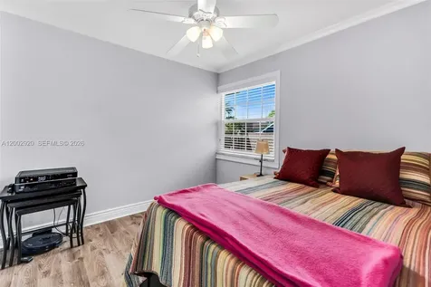 13721 Oak Ridge Drive Davie FL 33325