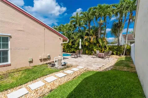13721 Oak Ridge Drive Davie FL 33325