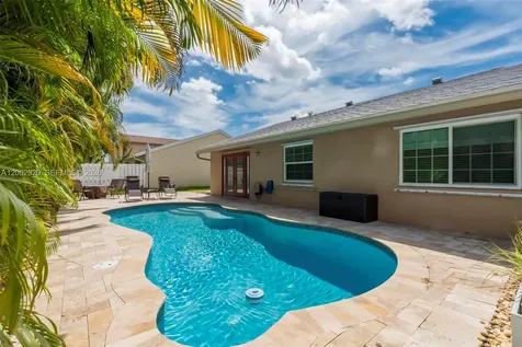 13721 Oak Ridge Drive Davie FL 33325