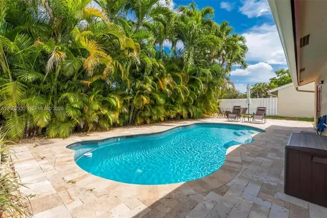13721 Oak Ridge Drive Davie FL 33325