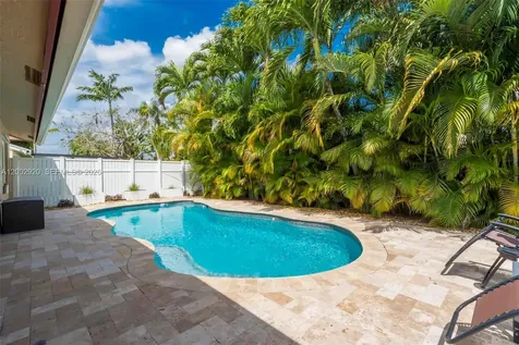 13721 Oak Ridge Drive Davie FL 33325