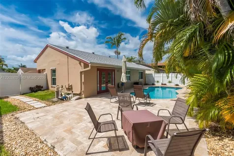 13721 Oak Ridge Drive Davie FL 33325