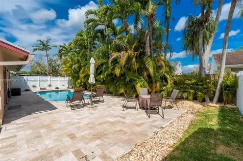 13721 Oak Ridge Drive Davie FL 33325
