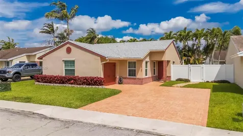 13721 Oak Ridge Drive Davie FL 33325