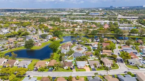 13721 Oak Ridge Drive Davie FL 33325
