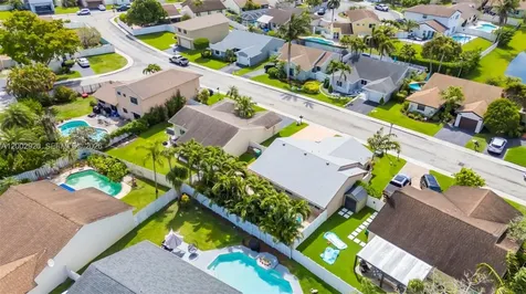 13721 Oak Ridge Drive Davie FL 33325