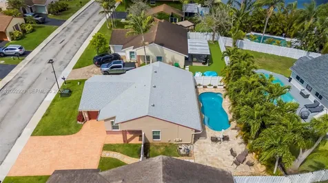13721 Oak Ridge Drive Davie FL 33325