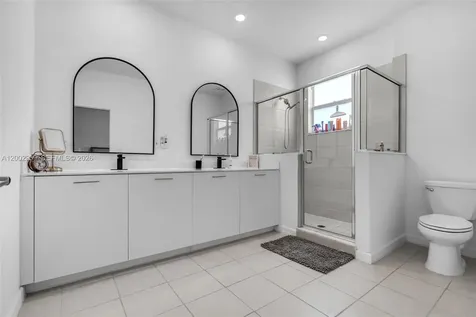12586 NW 22nd Place Miami FL 33167