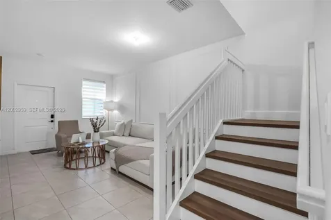 12586 NW 22nd Place Miami FL 33167