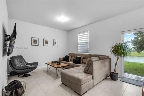 12586 NW 22nd Place Miami FL 33167