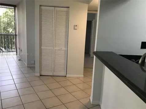 7075 NW 186th Street Hialeah FL 33015