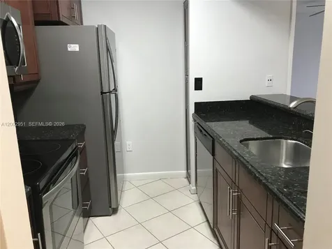 7075 NW 186th Street Hialeah FL 33015