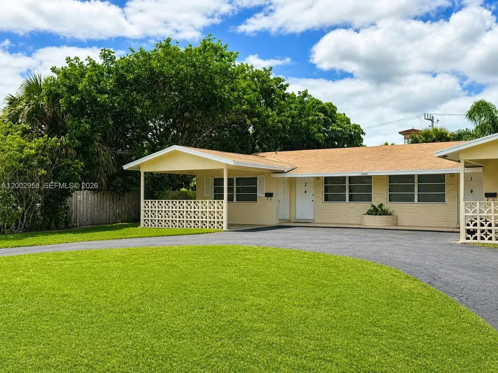 2051 NE 25th Avenue Pompano Beach FL 33062