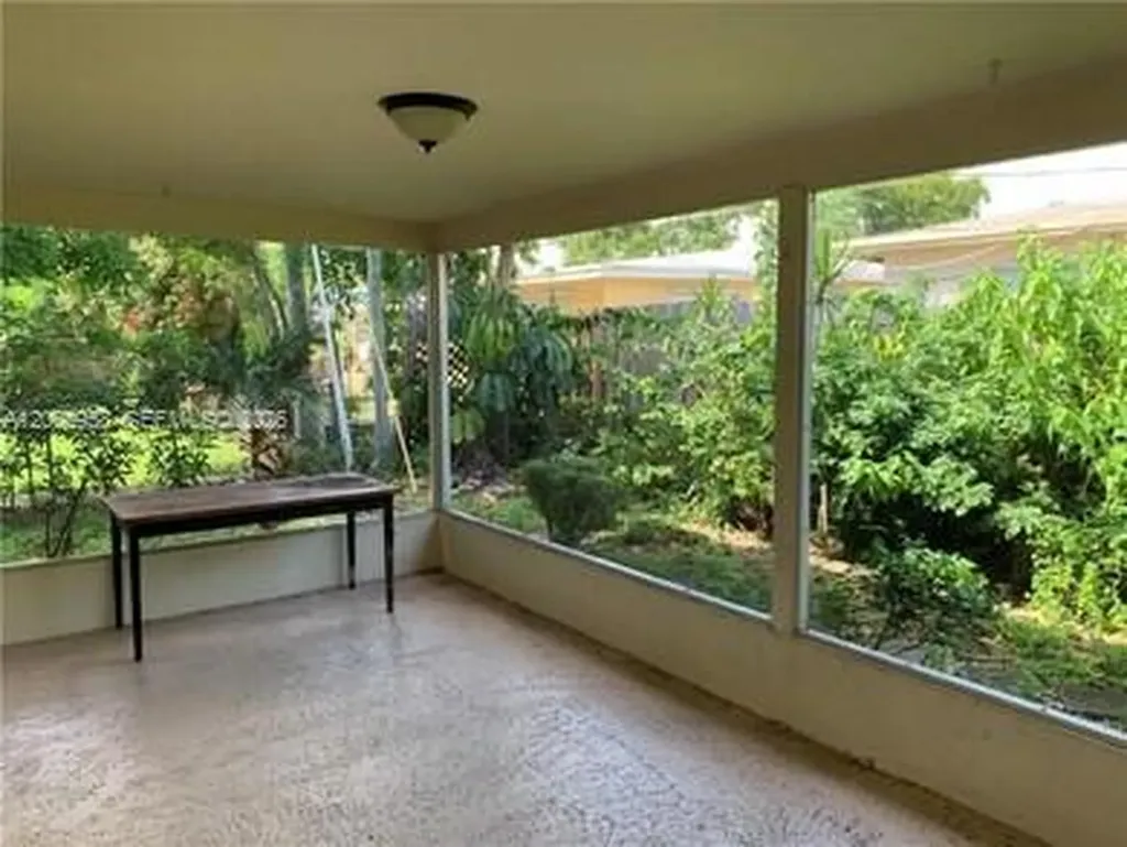 2051 NE 25th Avenue Pompano Beach FL 33062