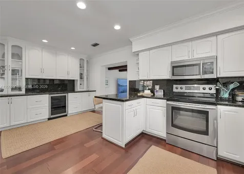 6134 SW 28th Street Miami FL 33155
