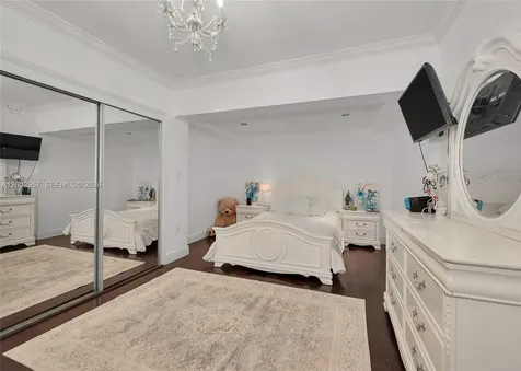 6134 SW 28th Street Miami FL 33155
