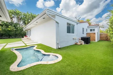 6134 SW 28th Street Miami FL 33155