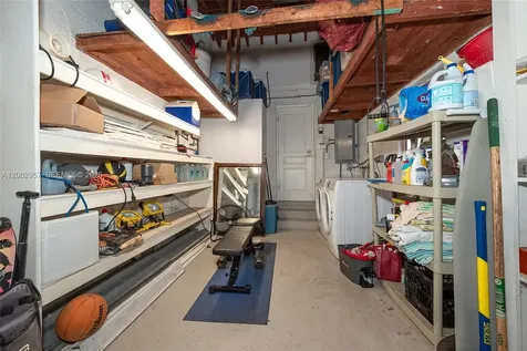 6134 SW 28th Street Miami FL 33155