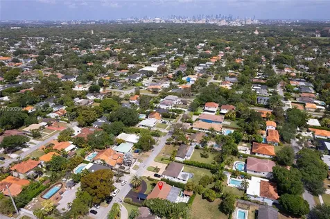 6134 SW 28th Street Miami FL 33155