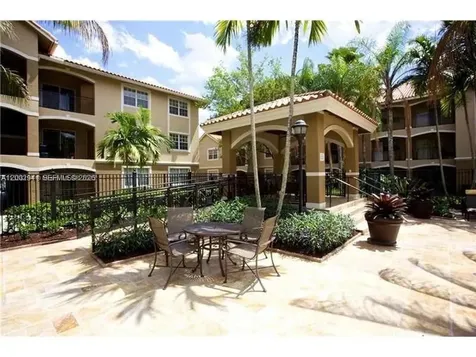 Pembroke Pines FL 33025