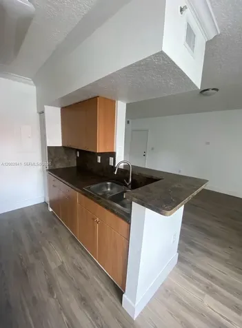 Pembroke Pines FL 33025