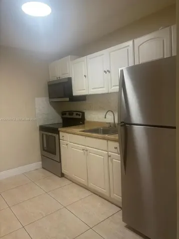 6950 W 6th Avenue Hialeah FL 33014